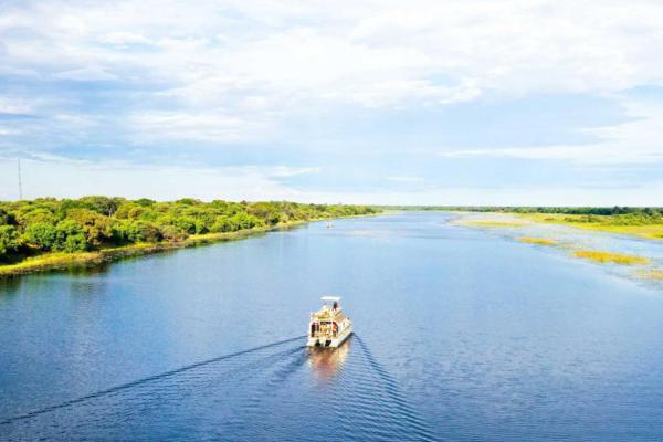 Okavango Delta & Moremi